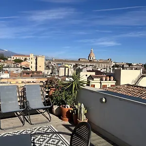 tricora-sicilian-bb.catania-hotels.net/