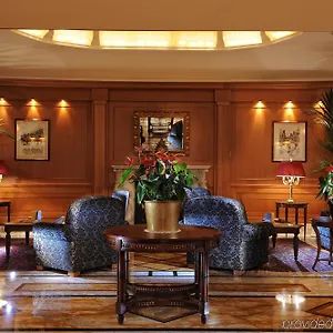 زيارة الفندق